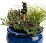 Bee On Thistle Cane or Stake Topper