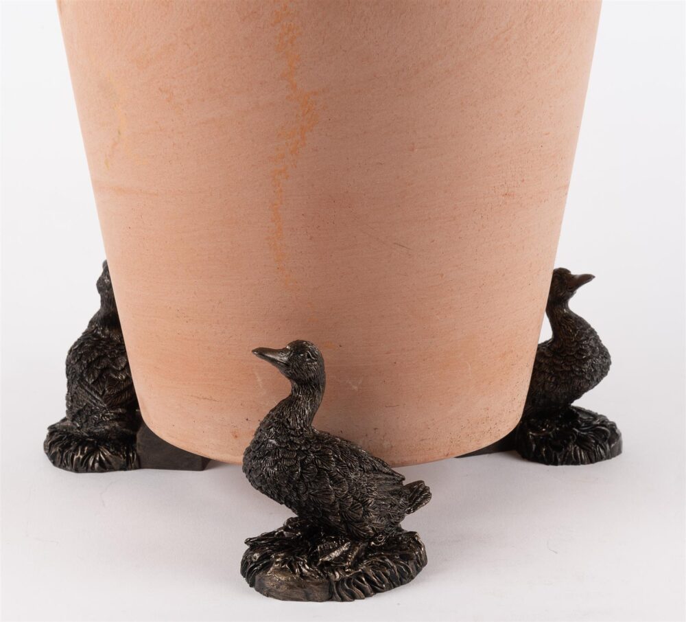 Aylesbury Duck Plant Pot Feet - Set of 3 - Image 7