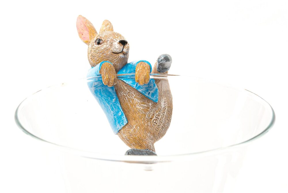 Beatrix Potter Peter Rabbit Climbing Plant Pot Hanger - Image 10