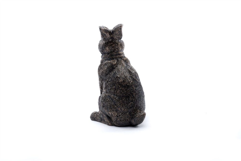 Rabbit Plant Drip Feeder Cover & Feed - Image 8