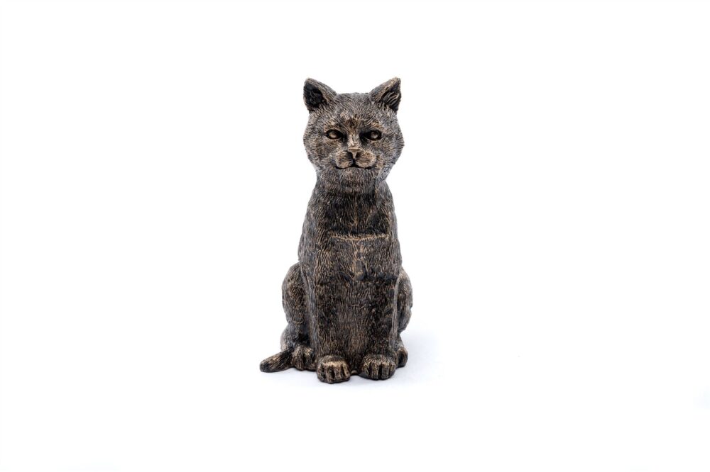 Cat Plant Drip Feeder Cover & Feed - Image 2