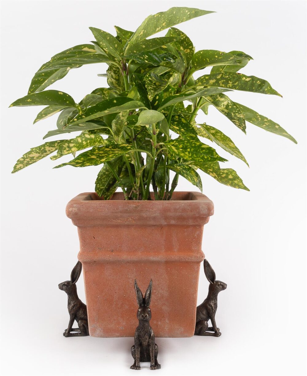 Large Sitting Hare Plant Pot Feet - Set of 3