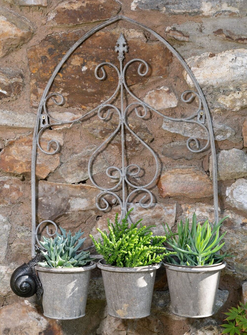 Snail Plant Pot Hanger - Image 10
