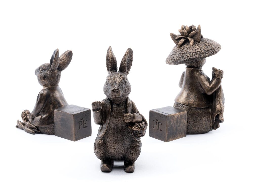 Beatrix Potter Benjamin Bunny Plant Pot Feet - Set of 3 - Benjamin In Tamoshanter Hat, Benjamin With Vegetables, Benjamin Shopping - Image 10