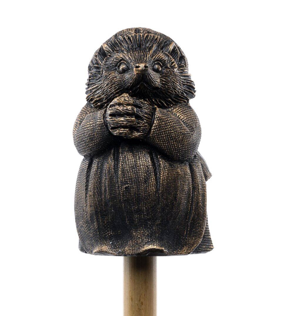 Beatrix Potter Mrs Tiggy-Winkle Cane or Stake Topper - Image 8