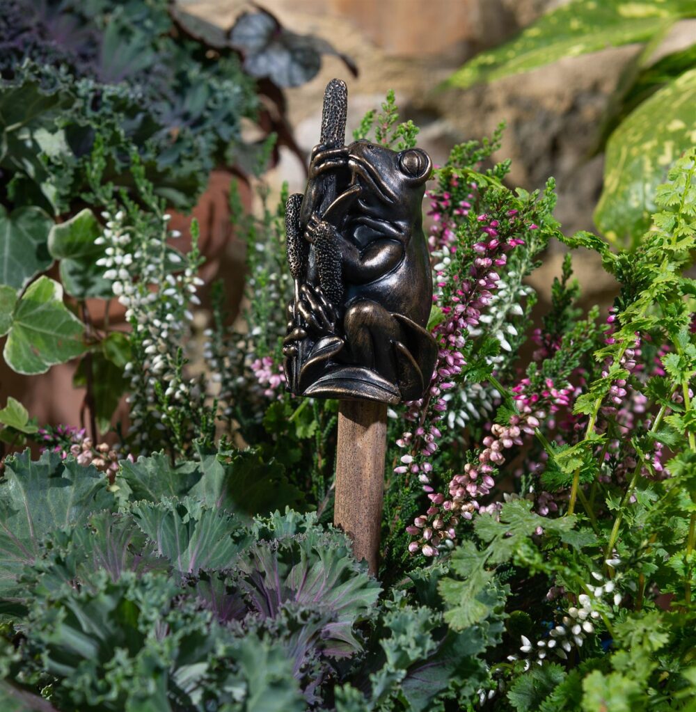Frog On Bullrush Cane or Stake Topper - Image 5