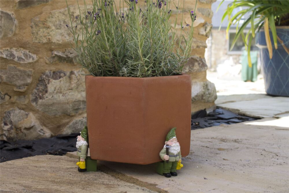 Standing Gnome With Watering Can Plant Pot Feet - Set of 3 - Image 7