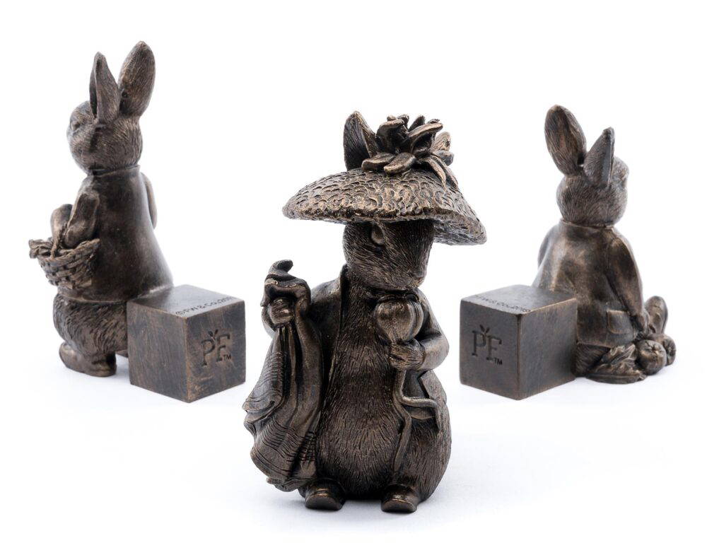 Beatrix Potter Benjamin Bunny Plant Pot Feet - Set of 3 - Benjamin In Tamoshanter Hat, Benjamin With Vegetables, Benjamin Shopping - Image 2