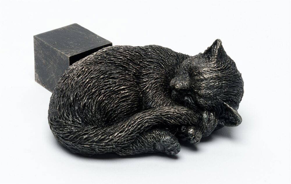 Sleeping Cat Curled Up Plant Pot Feet - Set of 3 - Image 4