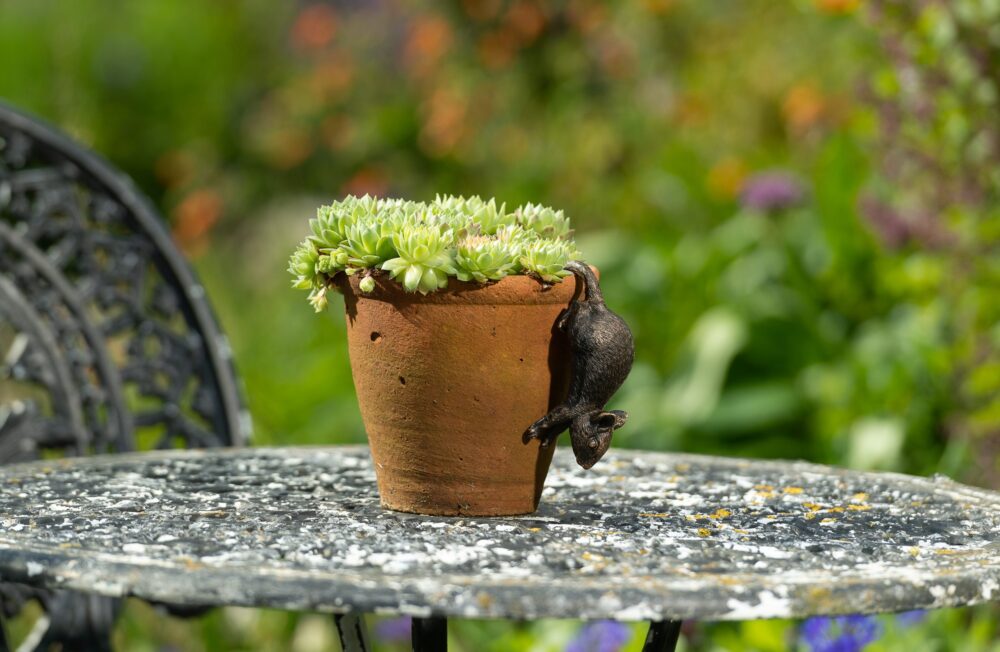 Antique Bronze Coloured Mouse Pot Buddy Plant Pot Hanger - Image 9