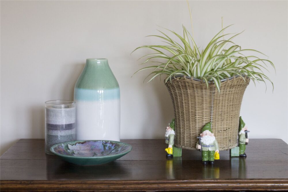 Standing Gnome With Watering Can Plant Pot Feet - Set of 3 - Image 8