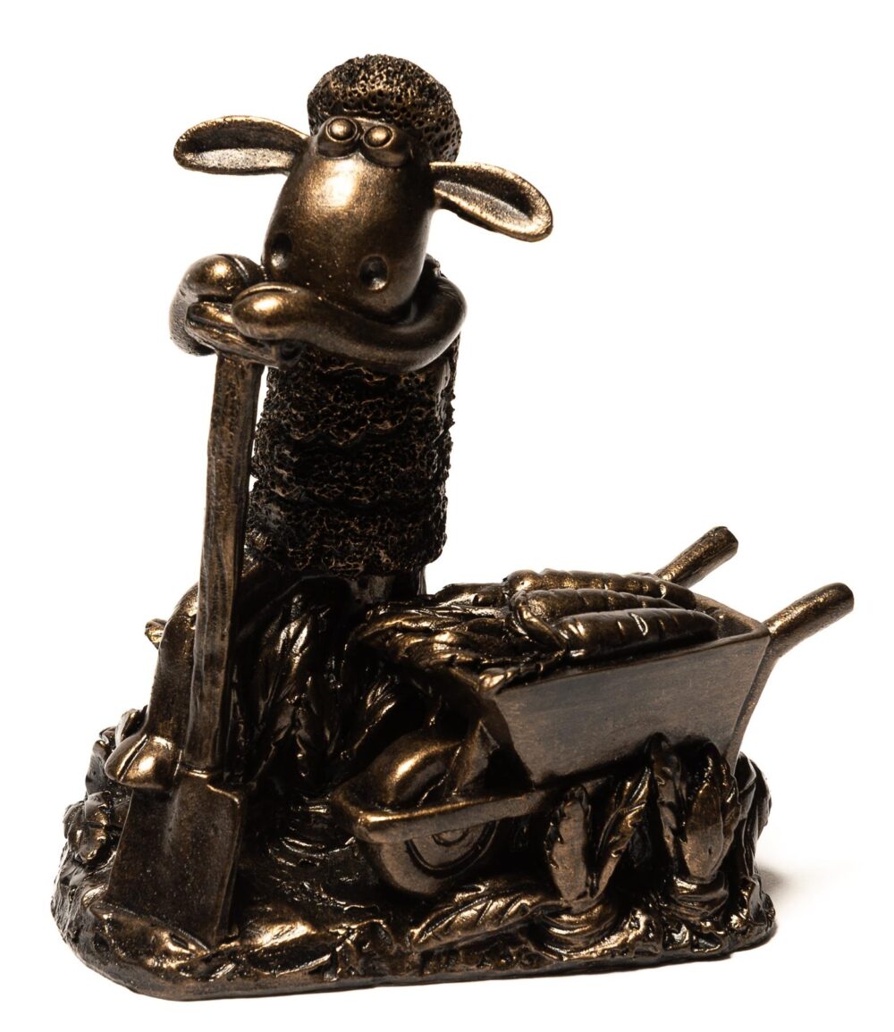 Shaun the Sheep Plant Pot Feet - Shaun With Wheelbarrow, Shaun & Timmy, Shaun Having A Picnic - Image 7