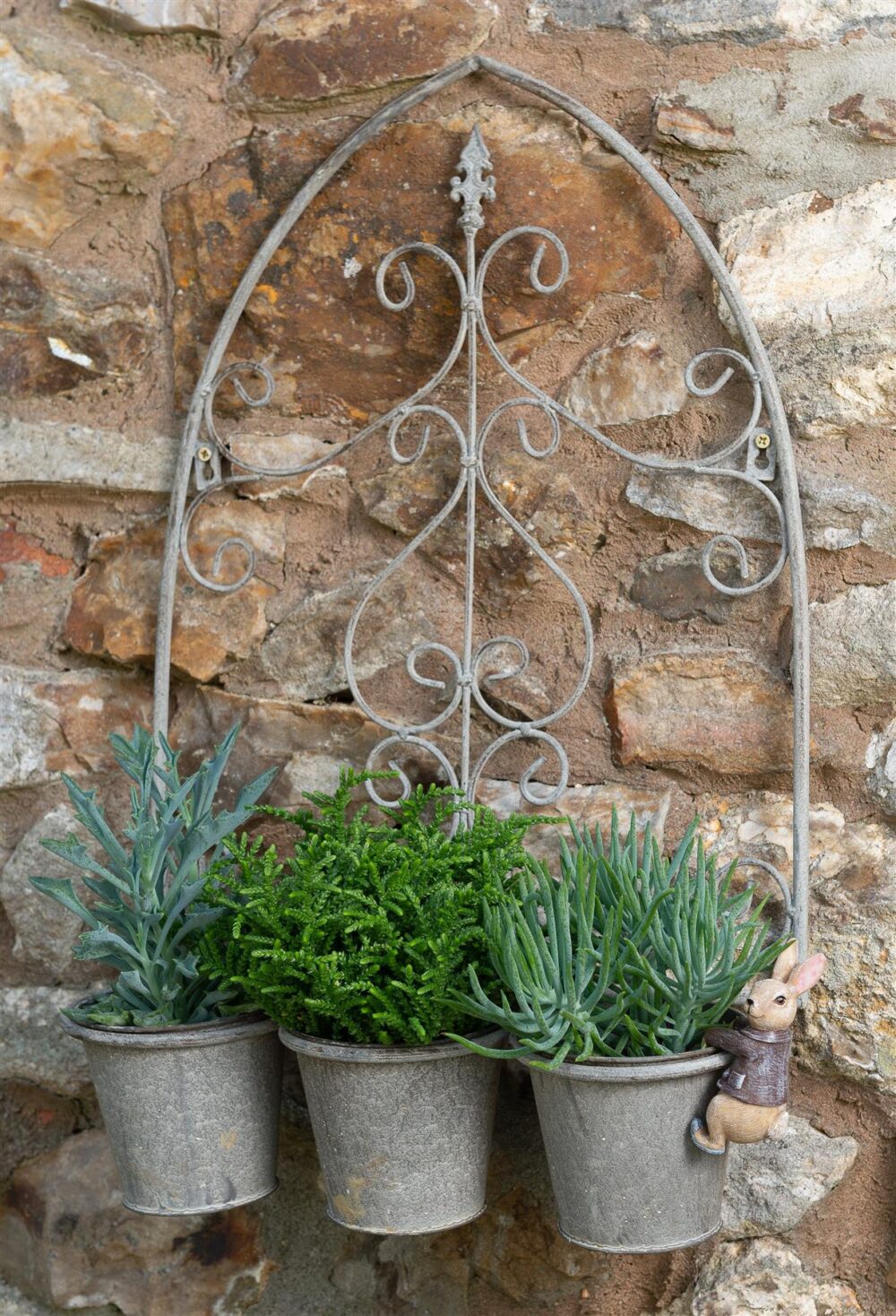 Beatrix Potter Benjamin Bunny Plant Pot Hanger - Image 8