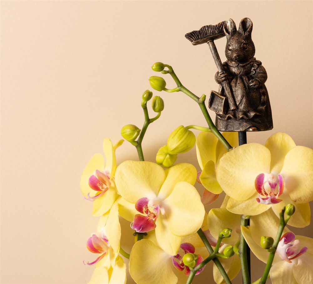 Beatrix Potter Hunca Munca Cane or Stake Topper - Image 5