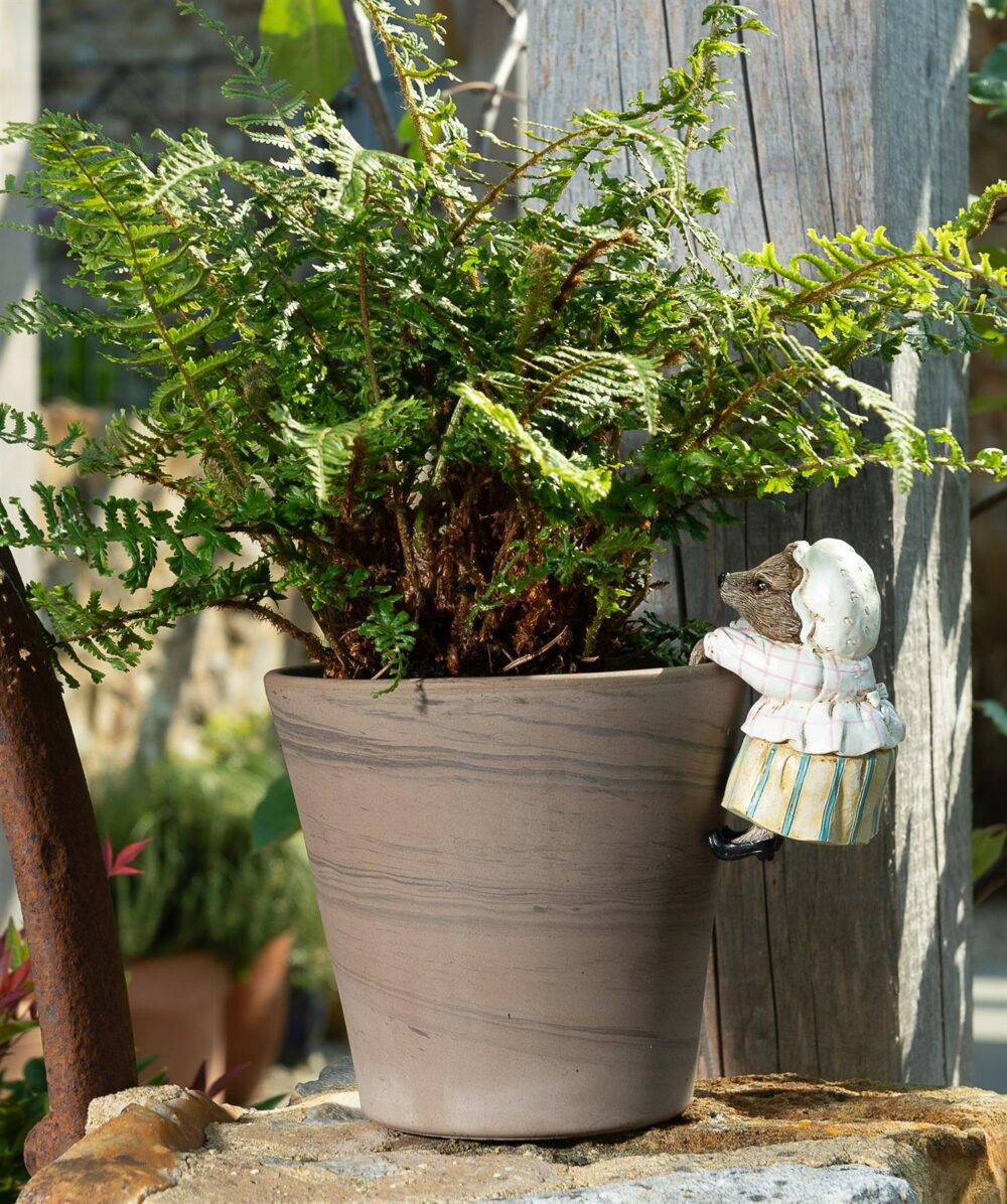 Beatrix Potter Mrs. Tiggy-Winkle Plant Pot Hanger - Image 4
