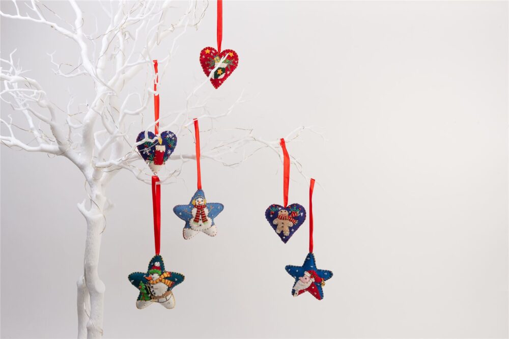 Handmade Felt Snowman Heart Christmas Tree Hanging Decoration - 16 cm - Image 6