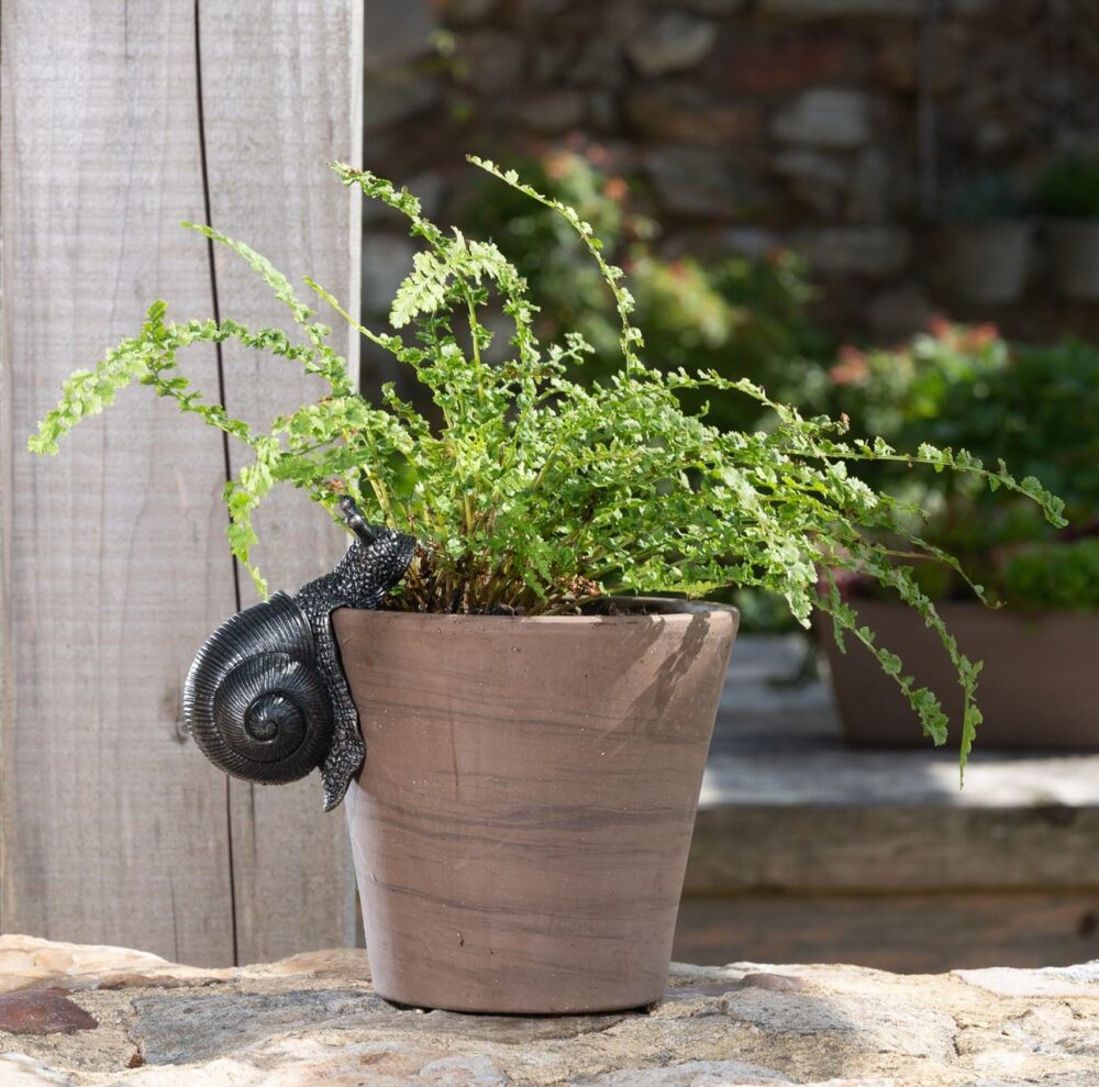 Snail Plant Pot Hanger - Image 3