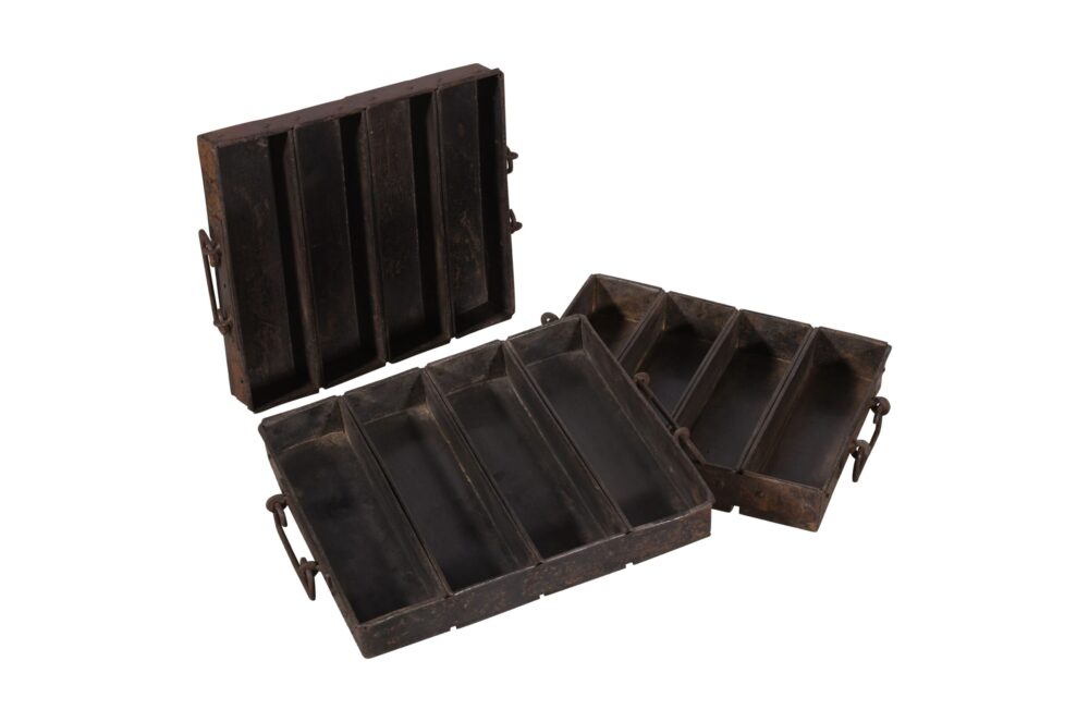 Vintage Indian Iron Bun Trays - Image 4