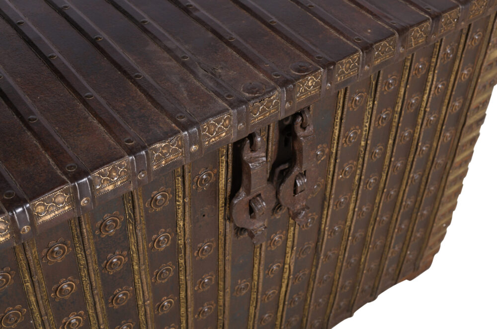 Antique Indian Teak Wood Pitara Console Chest - Image 4
