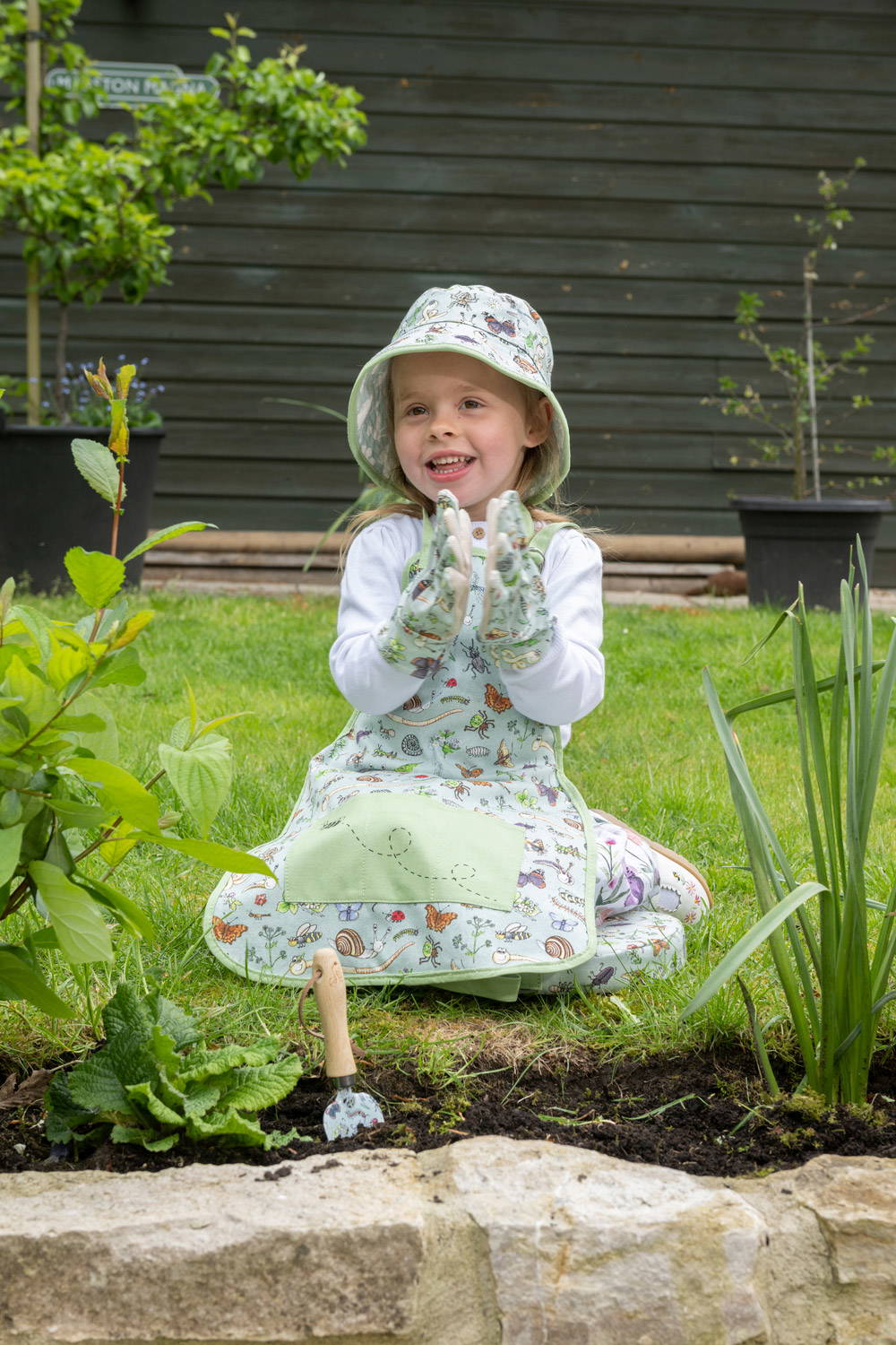 Childs garden gift set