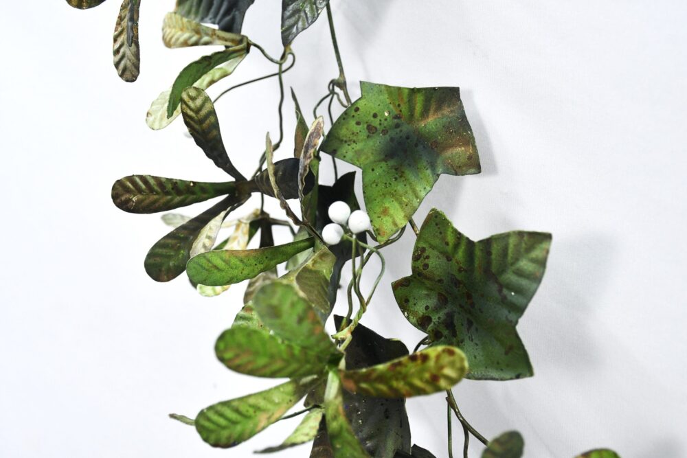Christmas Artisan Fairtrade Metal Mistletoe Garland Decoration - Image 6