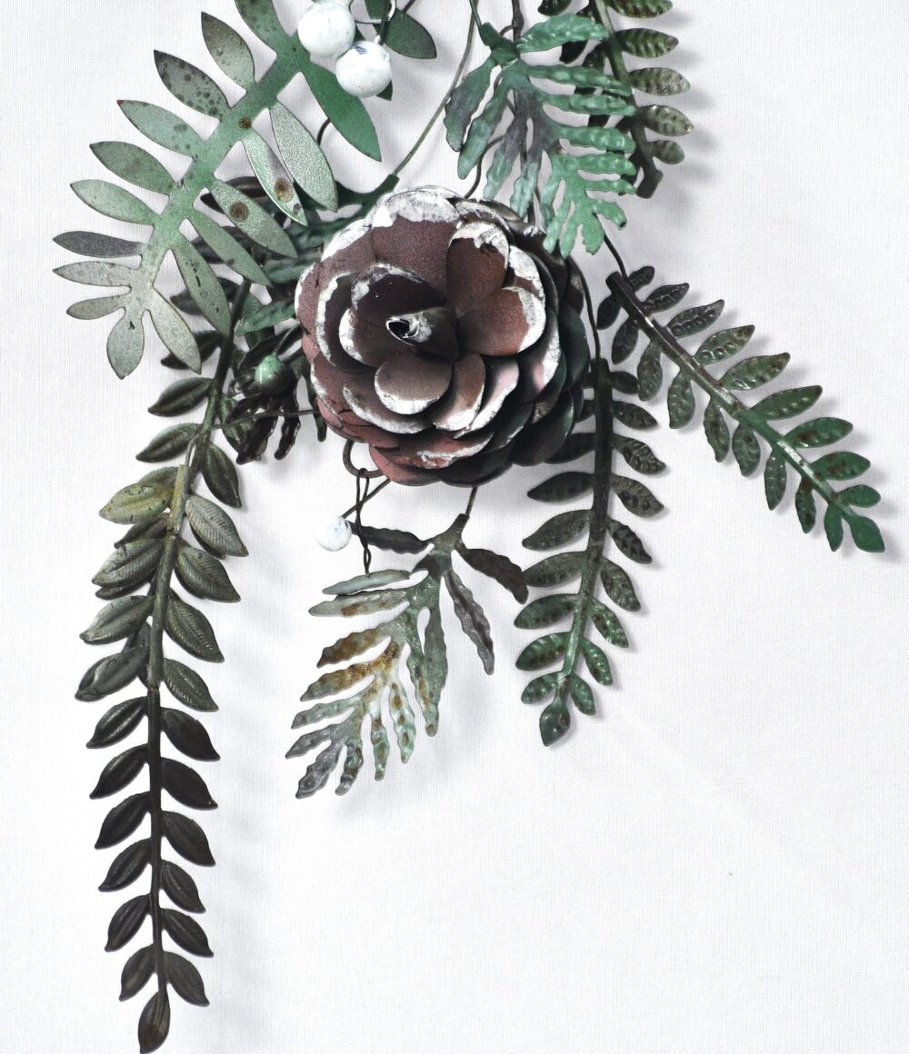 Christmas Artisan Fairtrade Metal Pine Cone and Leaf Garland Decoration - Image 3