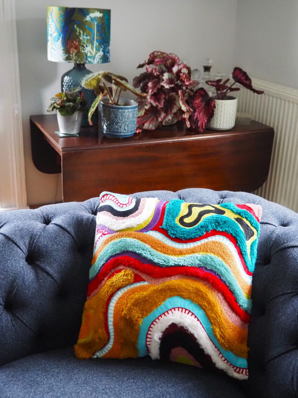 Hand Embroidered Cushion Cover With Poly Fiber Filler - Image 2