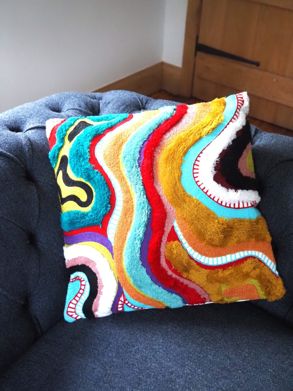 Hand Embroidered Cushion Cover With Poly Fiber Filler - Image 7