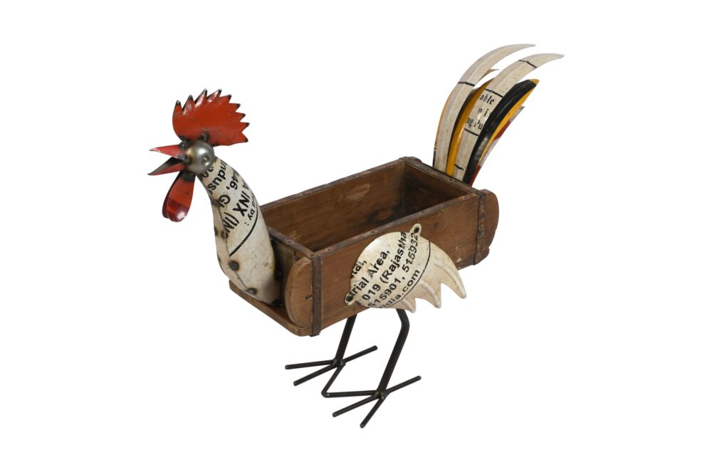 Recycled Iron Rooster Planter - Artisan-Made Rustic Garden Decoration - Image 2