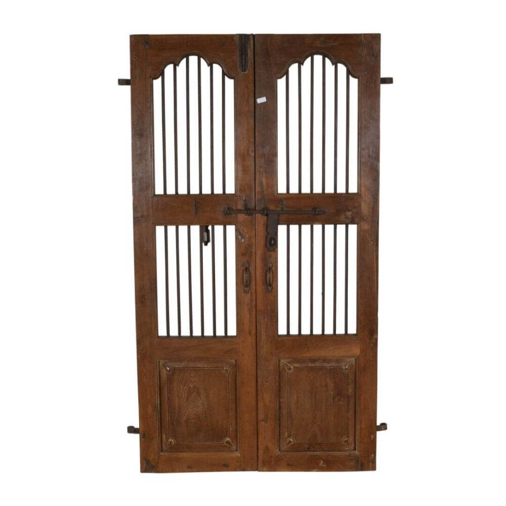 Antique Indian Teak Wood and Iron Jali Doors (170cm x 107cm) | c.1880-1900 - Image 3