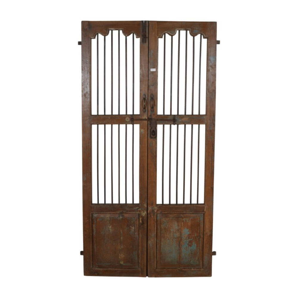 Antique Indian Teak Wood and Iron Jali Doors (163cm x 108cm) | c.1880-1900 - Image 2