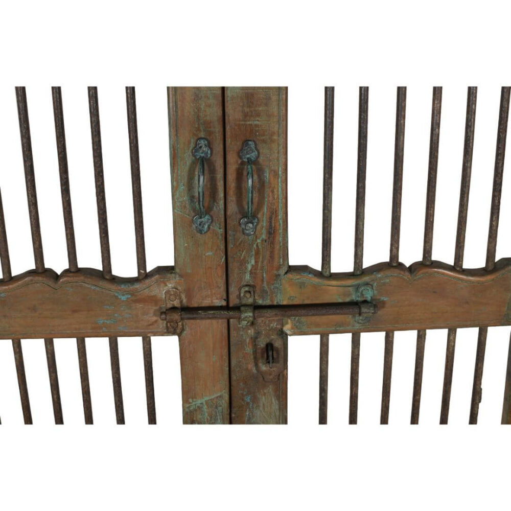 Antique Indian Teak Wood and Iron Jali Doors (166cm x 107cm) | c.1880-1900 - Image 2