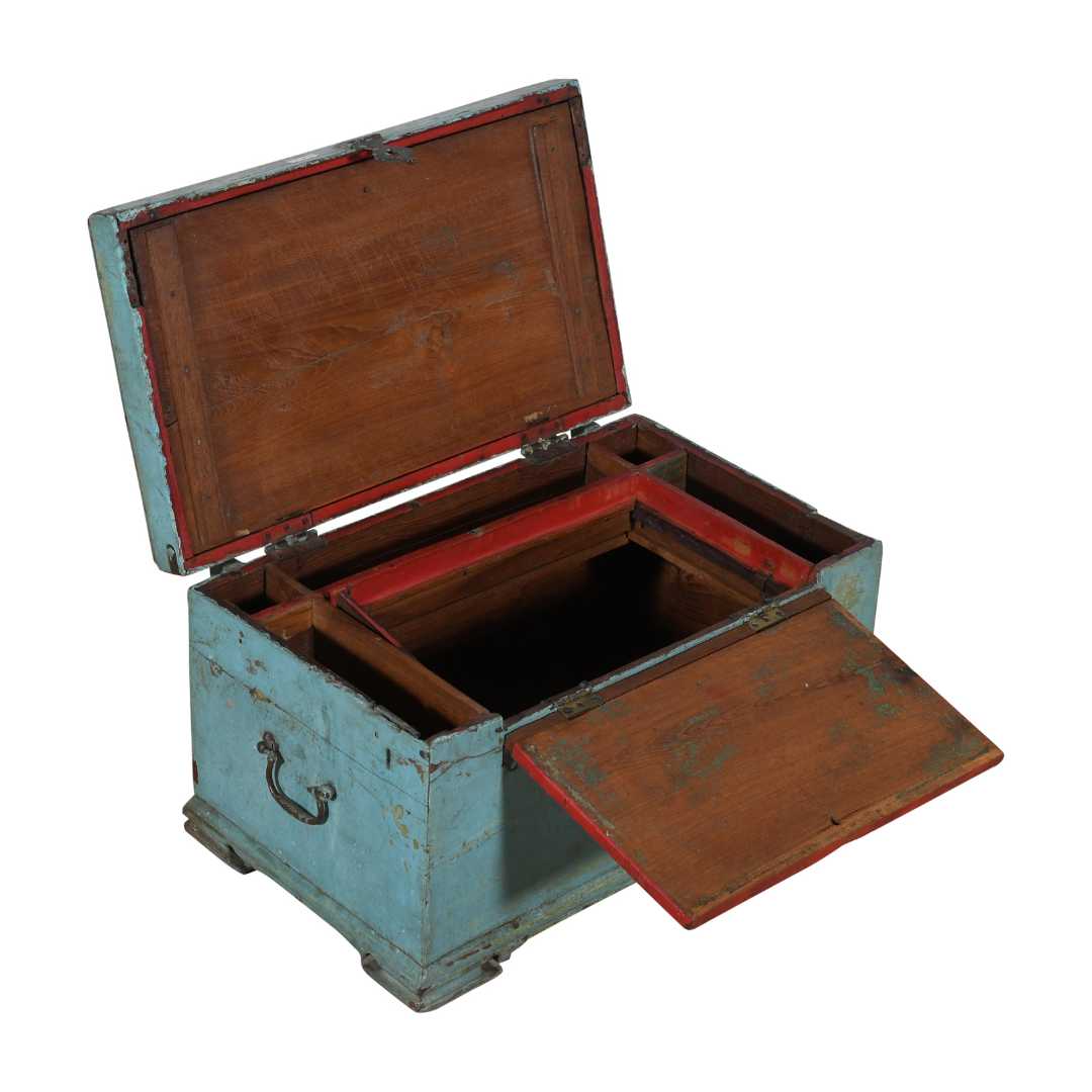 Antique Distressed Aqua Blue Indian Teak Dowry Treasure Chest Coffee Side Table