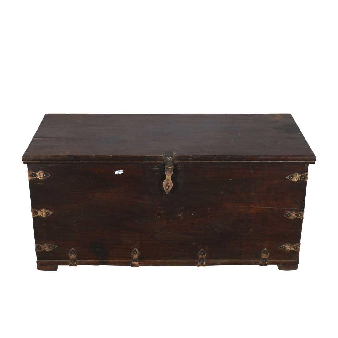 Antique Deep Walnut Brown Indian Teak Dowry Treasure Chest Coffee Side Table - Image 3