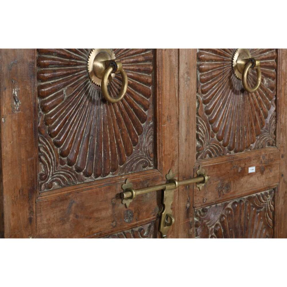 Antique Sunburst Carved & Walnut Patina Indian Teak Doors – 1880s Gujarat Pair - Image 3